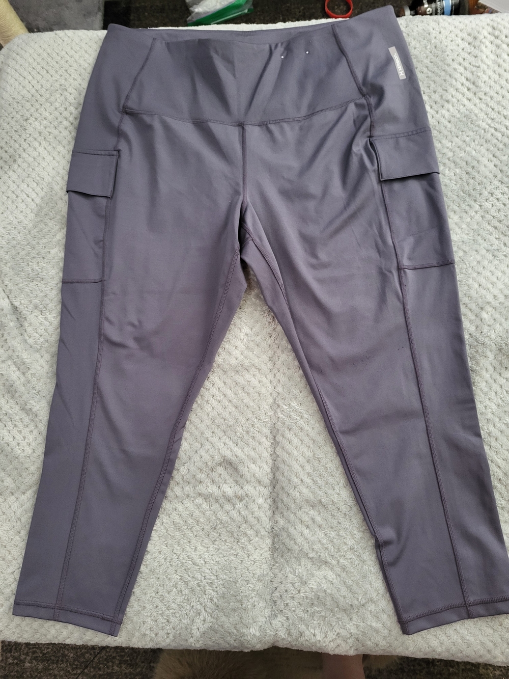 Xersion Cargo Leggings in Slate‎ 7/8 Length